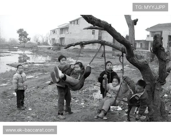 不同年代的孩子们玩耍的游戏各异,反映出时代与文化的变迁与多样性 不同年代的孩子们玩耍的游戏各异,反映出时代与文化的变迁与多样性